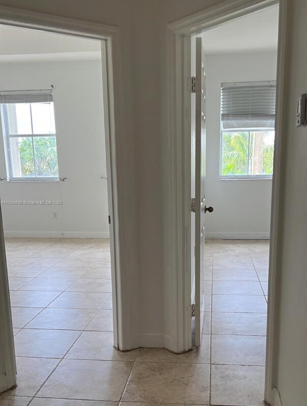 Foto del edificio - 10242 NW 7th St