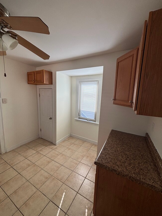 Foto del edificio - 5844 W 55th St