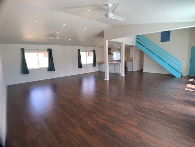 Building Photo - Mililani  - Rare 4 bedroom with upgraded kitchen/bathroom & large living/dining room