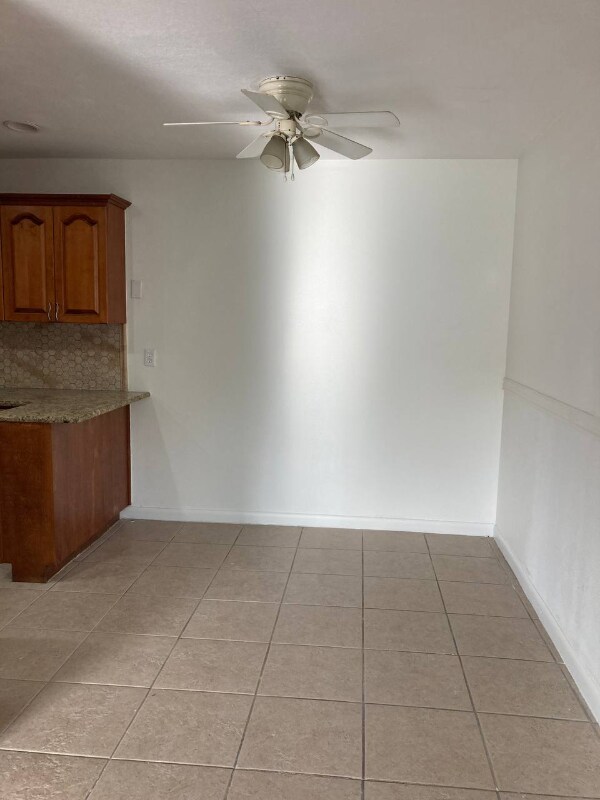 Foto del edificio - 6733 Lodge Ave
