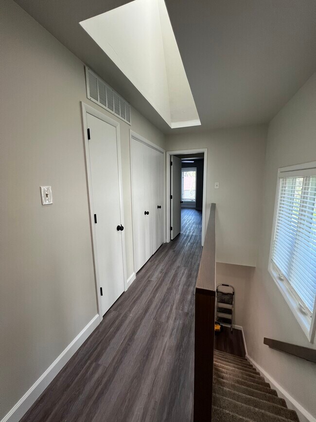 Foto del edificio - 3211 Champions Dr