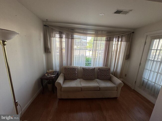 Foto del edificio - 9224 Cardinal Forest Ln