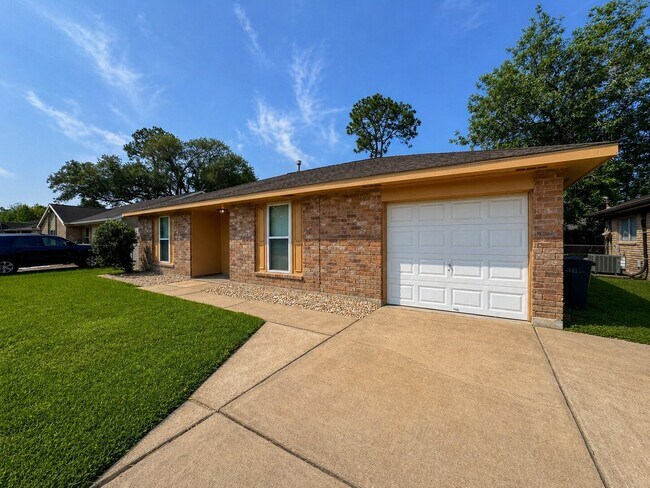 Foto del edificio - 506 Avondale Ln
