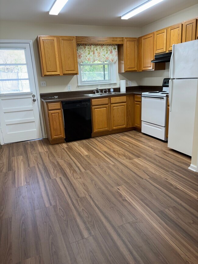 Foto del edificio - 8686 Bowden St