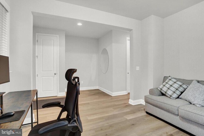 Building Photo - 3113 Bullfinch Ln