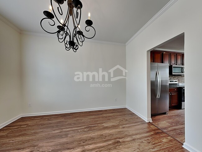 Building Photo - 1744 Main Divide Dr