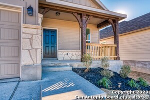 Building Photo - 230 Kotara Cyn