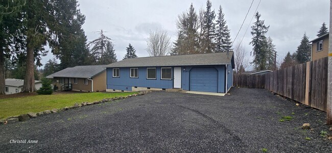 Foto del edificio - 3 bedroom 1 bath in Shorecrest Neighborhood