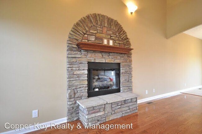 Building Photo - 4 br, 2.5 bath House - 3113 Twelve Oaks Blvd