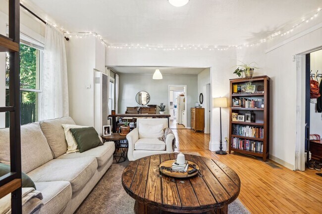 Foto del edificio - 1705 Fillmore St NE