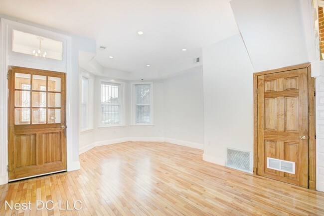 Foto del edificio - 3121 11th St NW