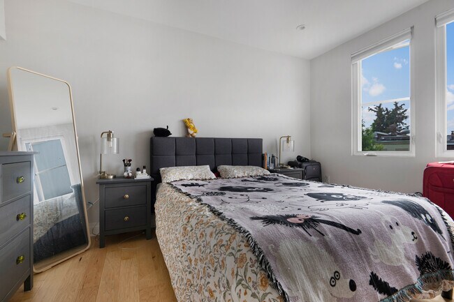 Building Photo - 3101 Sherman Ave NW