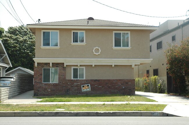 Foto del edificio - 126 S Helberta Ave