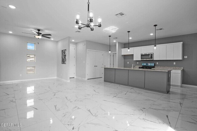 Foto del edificio - 11492 Summer Dr