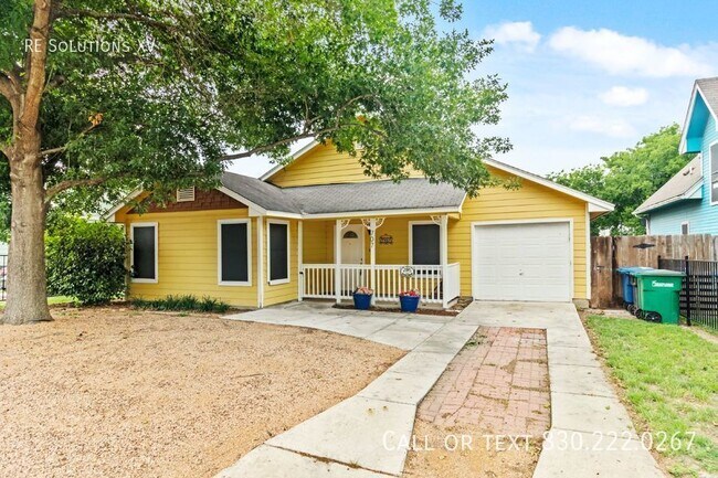 Building Photo - Charming 3 Bed, 2 Bath Rental in San Anton...