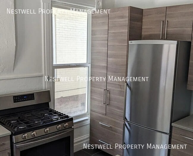 Building Photo - 873 E 300 S