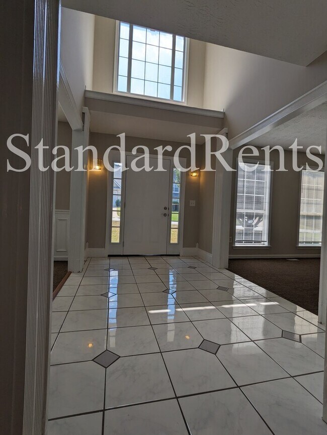 Building Photo - 7964 Clearview Cir