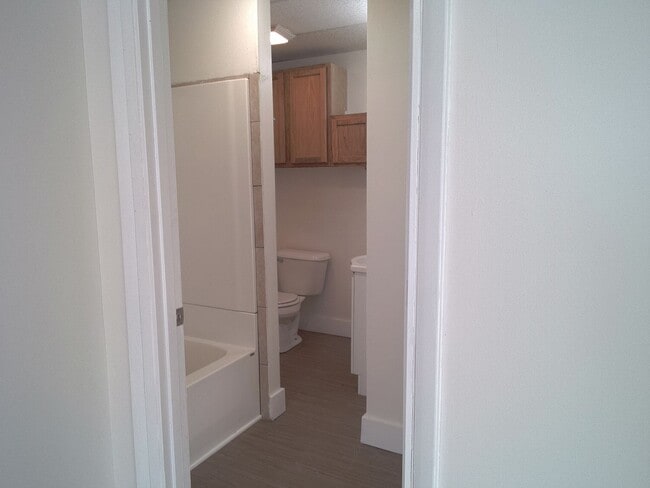 Building Photo - 700 S 4th St