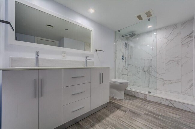 Foto del edificio - 625 Oaks Dr