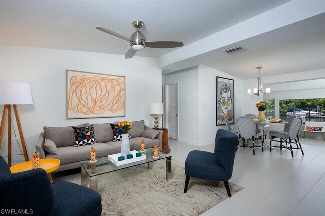 Foto del edificio - 2048 Harbor Ln