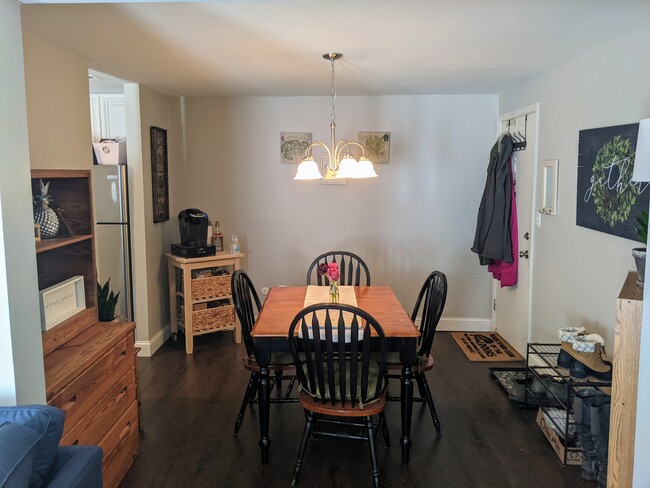large seperate dinning area - 4 Brookside Dr