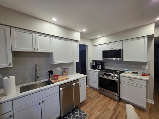 Foto del edificio - 713 Old Post Rd