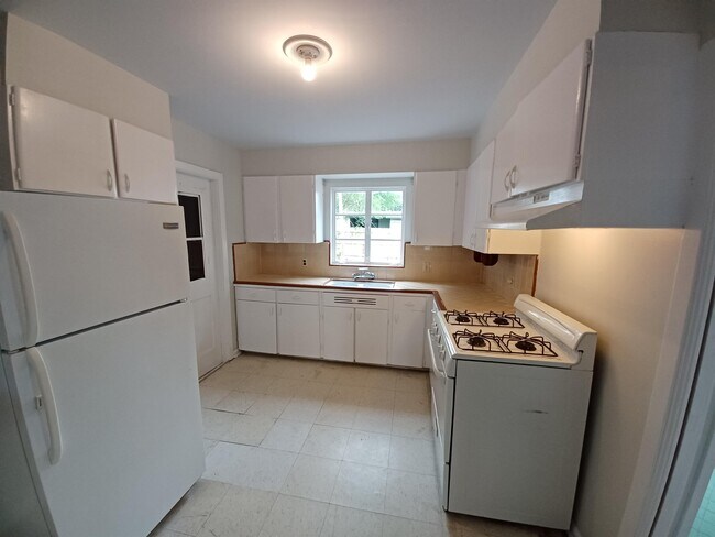 Building Photo - 167 Sabyan Dr