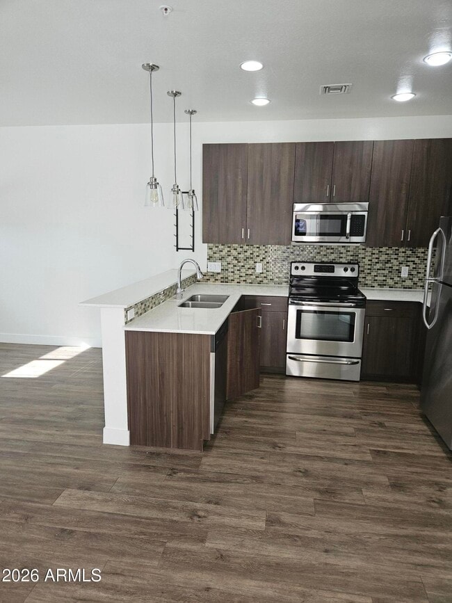Building Photo - 7981 E Wilshire Dr
