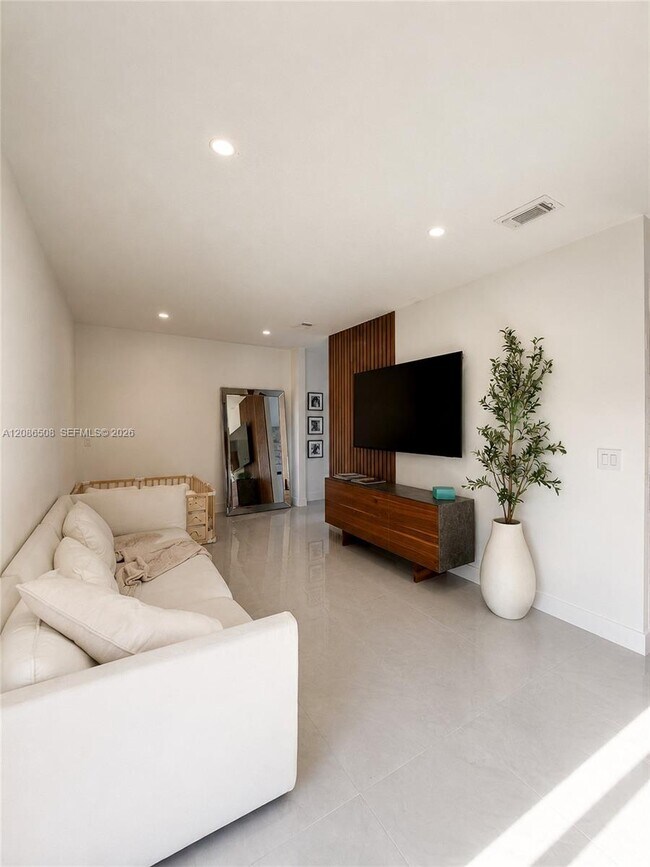 Building Photo - 23040 SW 113th Psge
