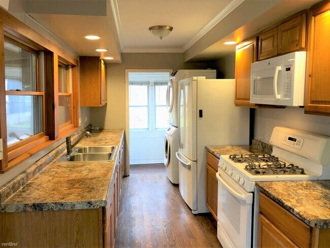 Foto del edificio - 2 br, 1 bath House - 34W070 Fox River Dr