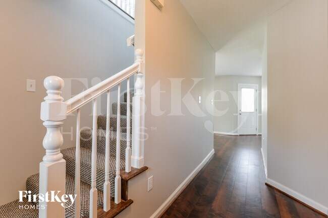 Foto del edificio - 1186 King Arthur Ct