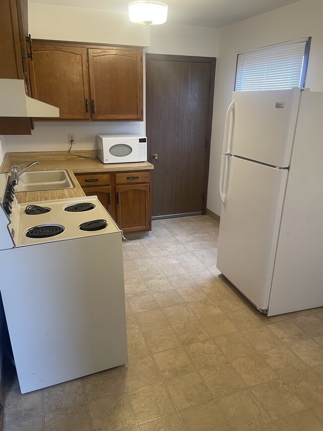 Building Photo - 3731 Normandy Ave