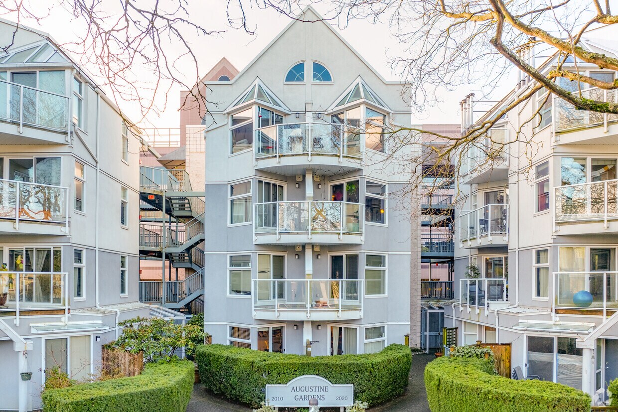 Photo du bâtiment - Augustine Gardens