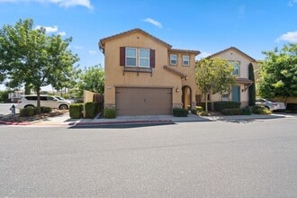 Building Photo - 7050 N Oratorio Dr