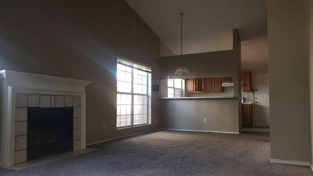 Building Photo - 2412 Country Hollow Ln