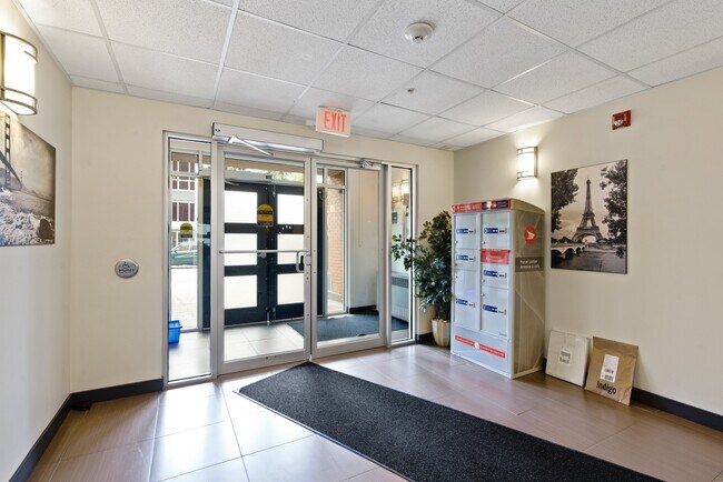 Photo du bâtiment - 333-122 22 Ave SW