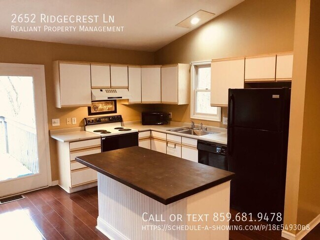 Building Photo - 2652 Ridgecrest Ln