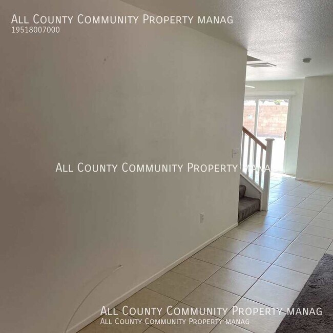 Foto del edificio - 3 Bed 2 Bath + Loft Two Story Home for Ren...