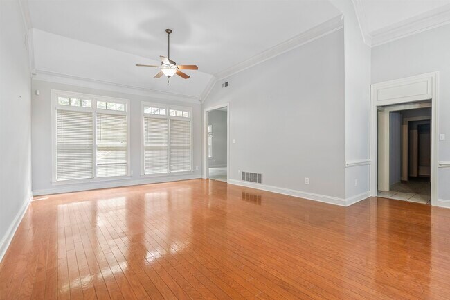 Foto del edificio - 9143 Raspberry Ln