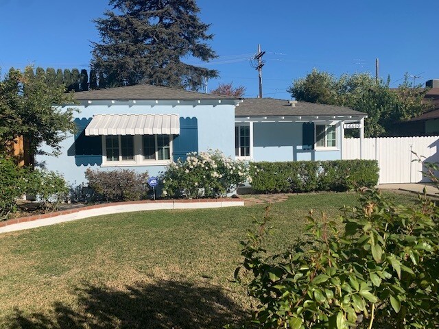3 BR-2B House in Sherman Oaks - 14619 Tiara St