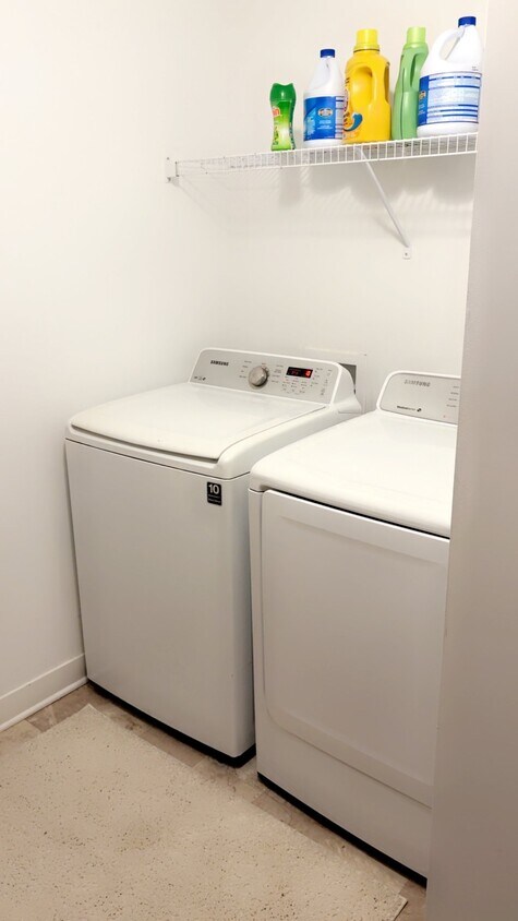 Foto del edificio - 16148 Lavina Ln