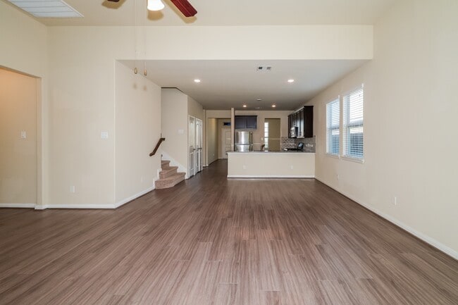 Building Photo - 2518 Cold River Dr