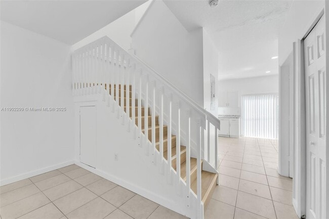 Building Photo - 1530 SE 31st Ct
