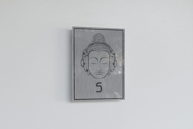 Foto del edificio - 515 NE 82nd St