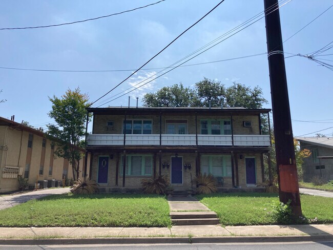 Building Photo - 2417 S 5th St