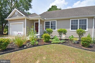 Building Photo - 1068 Caravan Wy