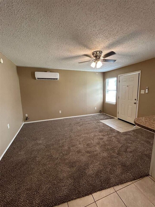 Foto del edificio - 6202 NW Elm Ave