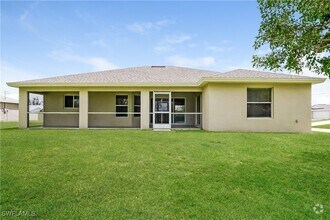 Building Photo - 1100 NW 21st Ave