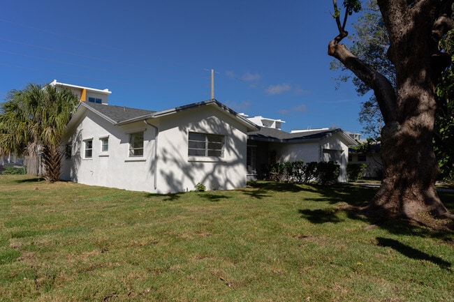 Building Photo - 5039 NW 3rd Ter