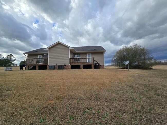 Rear Elevation/Deck - 1114 Bill Avery Rd
